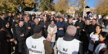 Nobeta li ser sînorê Qamişloyê di roja 5an de didome