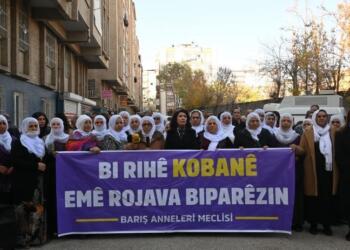 Dayikên Aştiyê êrişên li ser Rojava şermezar kirin