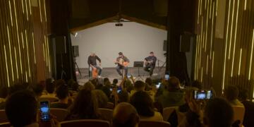 Rojkar li Îzmîrê konser da