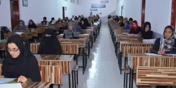 Talîban perwerdeya tibê li jinan qedexe kir