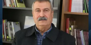 Rifat Ronîyê Mamosteyê Kurdkî verdîya