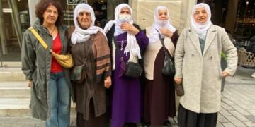 Dayikên Aştiyê çûn serdana Baroya Stenbolê