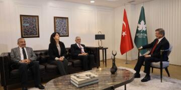 Şandeya DEM Partiyê bi Davûtoglû re hevdîtin kir