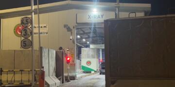 Şandeya ku xwest biçe cenazeye Daştan û Bîlgîn werbigire li Deriyê Xêbûr tê astengkirin