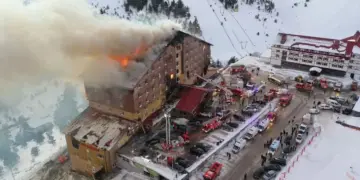 Li hotêlek Boluyê şewat: 10 kes mirin, 32 kes birîndar bûn