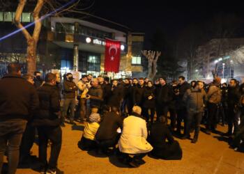 Xelkê Sêrtê qeyûm protesto dike