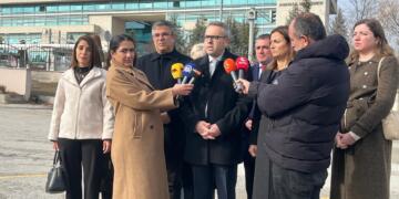 Parêzerên Tahir Elçî serî li AYMê dan
