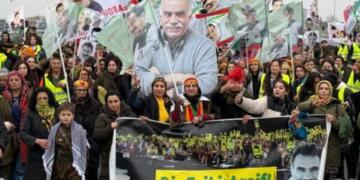 Kurdistaniyên li Swîsreyê dê bimeşin Strasbourgê