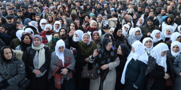 Gelê Serhedê bi heybet banga dîrokî peşwazî kir