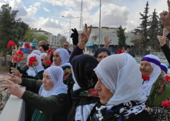 Bi qurnefilan şehîdên Newroza 1992yan bi bîr anîn