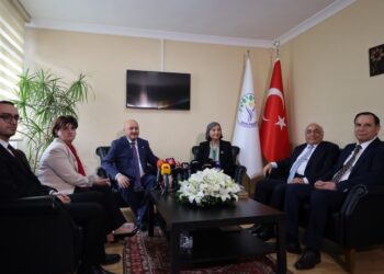 DEM Partî û AKP’yî roşanê yewbînan pîroz kerd 