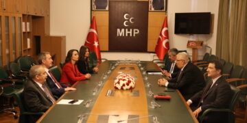 Şandeya DEM Partî û MHPê li hev civiya