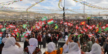 Gelê Cizîrê bi coşeke mezin Newroz pîroz kir