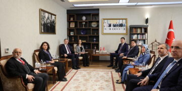 Bakirhan: Divê meclis êdî rola xwe bilîze