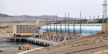 Awbendê Tişrînî bi çekanê giranan bombarduman kenê