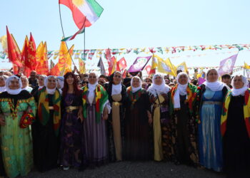 Newroza Mêrsînê bi coşeke mezin didome