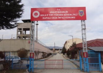 Îdareyê hepisxaneyî semedê mektubanê kurdkî pereyê açarnayîşî waşt