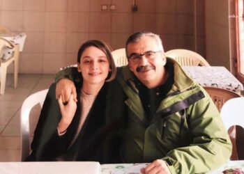 Keça Sirri Sureyya Onder: Rewşa bavê min îro baştir e