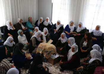 Dayikên Aştiyê ji bo Sakîne Arat mewlûd da