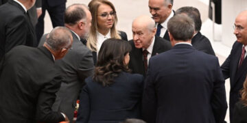 Hevserokên DEM Partî û Serokê MHPê hatin cem hev