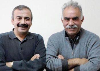 Qasidê aştiyê Sirri Sureyya Onder