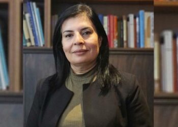 Zeyneb Murad: Êdî bêyî Kurdan nikarin biryarê bigirin  