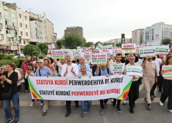 ‘Divê zimanê kurdî bibe xwedî statu û zimanê perwerdehiyê’