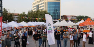 Rojên Pirtûkên Kurdî li Amedê dest pê kirin