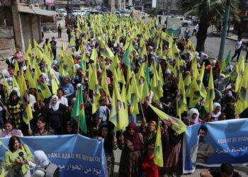 Bi hezaran jin ji bo azadiya Abdullah Ocalan meşiyan