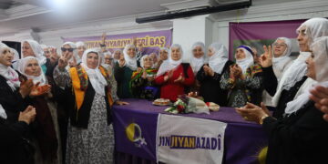 Helbesta Abdullah Ocalan a ji bo zarokan cara yekem hate xwendin