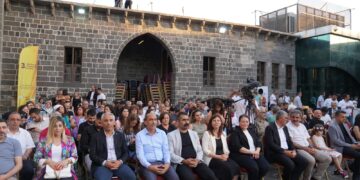 Danasîna Festîvala Fîlman a Navneteweyî ya Amedê hat kirin