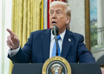 Trumpî Îran tehdît kerd: Ganî bê şert teslîm bibo