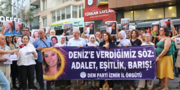 Denîz Poyraze Îzmîr de ameye yadkerdene