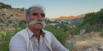 ‘Mordemo Elewî zê Îmam Husênî qarşîyê zulimî de ca gêno’