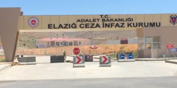 Îşkence li girtiyê girtîgeha Xarpêtê kirin