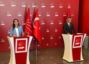 Hevseroka DEM Partiyê Tulay Hatîmogullari CHP ziyaret kir