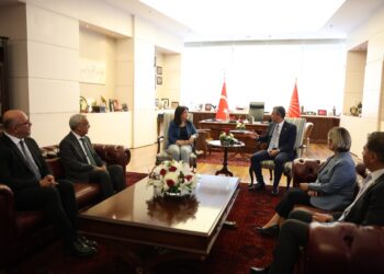 Pêvînayîşê Heyetê DEM Partîye yê Îmraliyî û Ozelî dest pêkerd