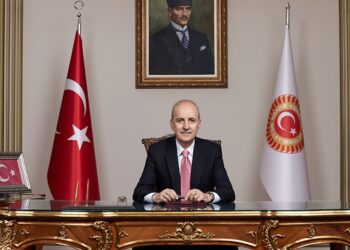 Numan Kurtulmuş: Pêdivî bi destûreke nû heye