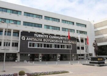Operasyonên li dijî şaredariyên CHPê didomin: 17 kes hatin binçavkirin
