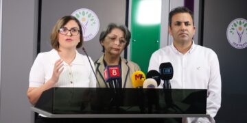 ‘Zafziwanîye şaran rê aştî arda’