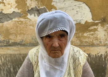 ‘Wa haştîye bêra ma leteyê nanê husk borîme’