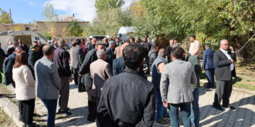 Şîna endama YJA-STARê Ayazê bi girseyî hat ziyaretkirin