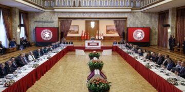 Civîna Komisyona Meclisê: Ji sedî 82yê ciwanan dixwazin Kurdî bibe zimanê perwerdehiyê
