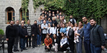 Endamanê Koma Amed sazgehê kultur û ziwanî zîyaret kerdî