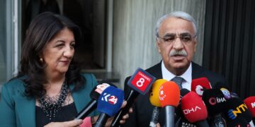 Heyete Îmraliyê: Em ê gavên ku divê bên avetin gotûbêj bikin