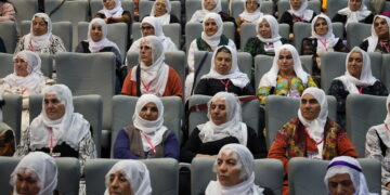Ji konferansê wêneyên dayikên laçik spî