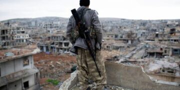1ê Teşrîna Peyêne: Dinya dormeyê şervananê kurd de bîye yew