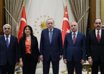 Heyetê Îmraliyî do Erdogan reyde pêvînayîş bikero