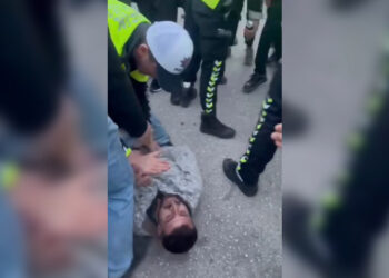 Li Geverê polîsên trafîkê ciwanek derb kir