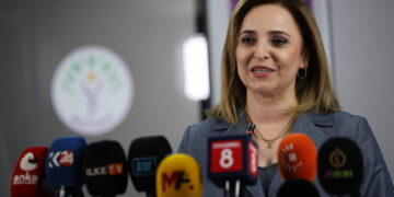 ‘Wa CHP raştîya Birêz Ocalanî bivîno’